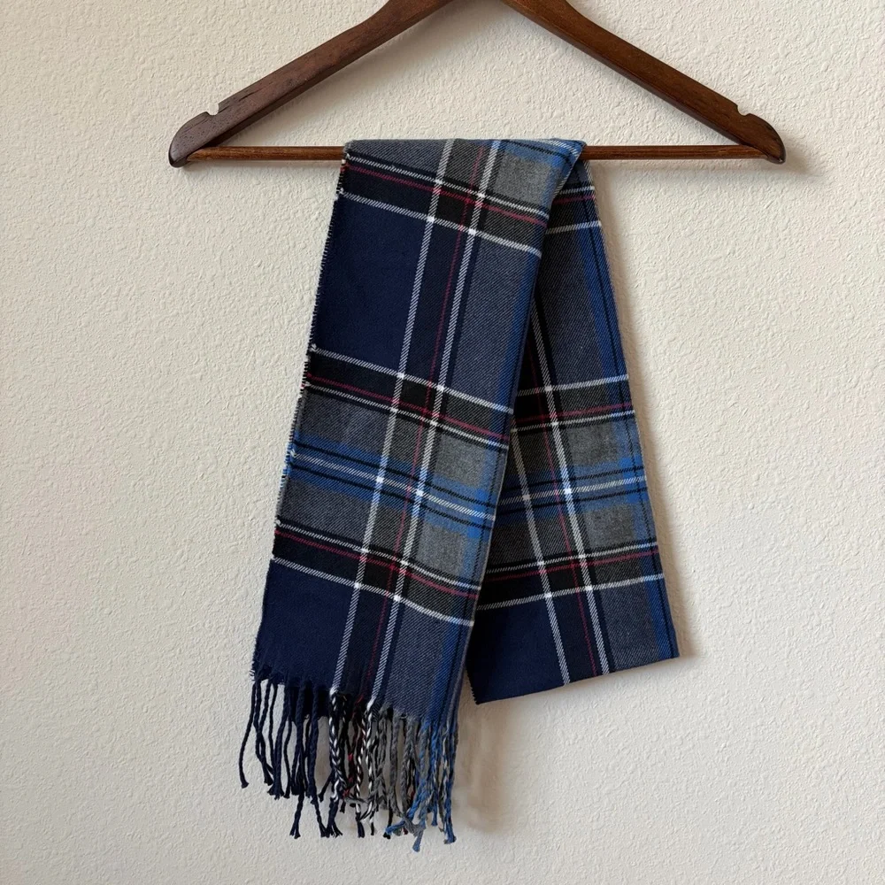 Macy's Soft Cashmere-like Winter Fall Navy, Gray Blue Plaid Men's Fringe Scarf